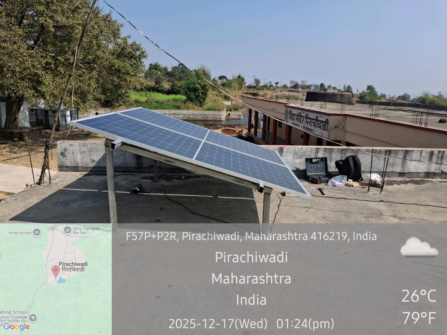 प्राथमिक शाळा, अंगणवाडी व गावातील सार्वजनिक आड येथे सौर उर्जा प्रकल्प – पिराचीवाडीचा हरित उपक्रम